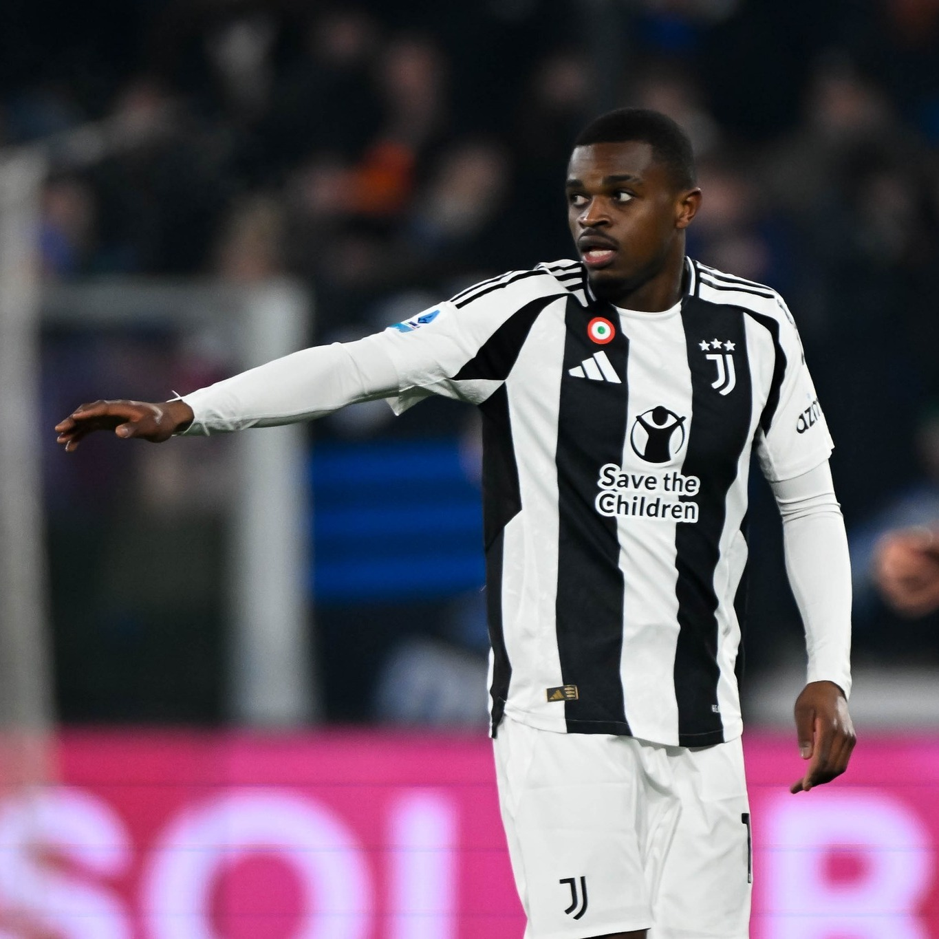 关于尤文图斯迎荷甲关键赛，转会期更衣室发声，质疑声仍在，球队文化再被提及的信息-Leyu足球直播